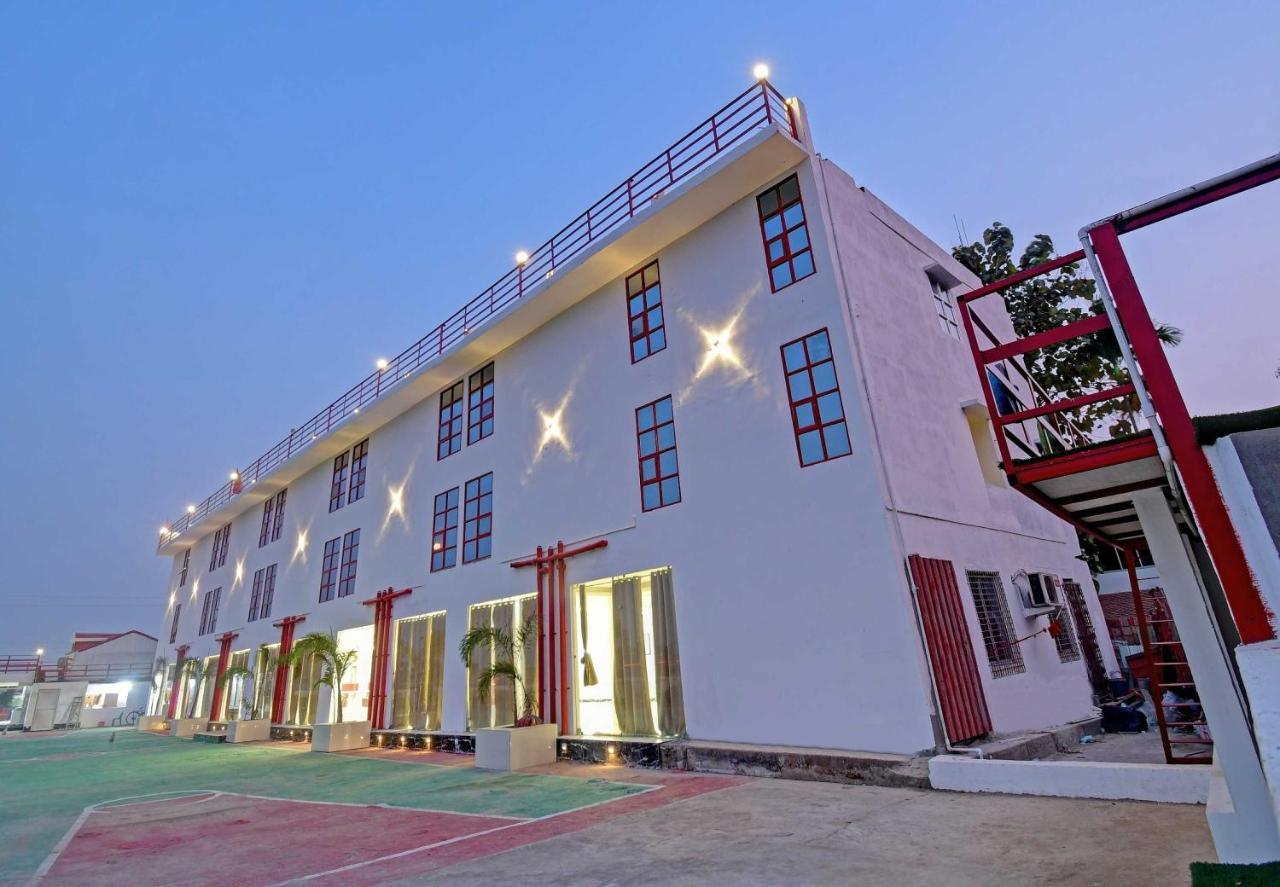 Oyo Townhouse 779 Gods County Hotel Tarapith Exterior foto