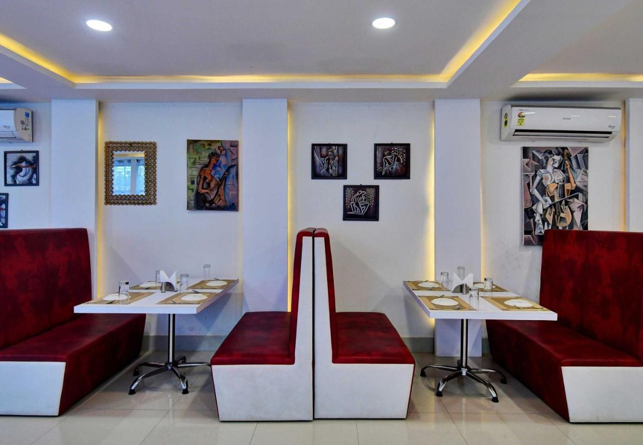 Oyo Townhouse 779 Gods County Hotel Tarapith Exterior foto